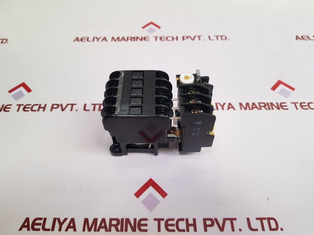 Fuji Electric Srca 3631-05/Uv(4A1B) Magnetic Contactor New - Aeliya Marine Tech