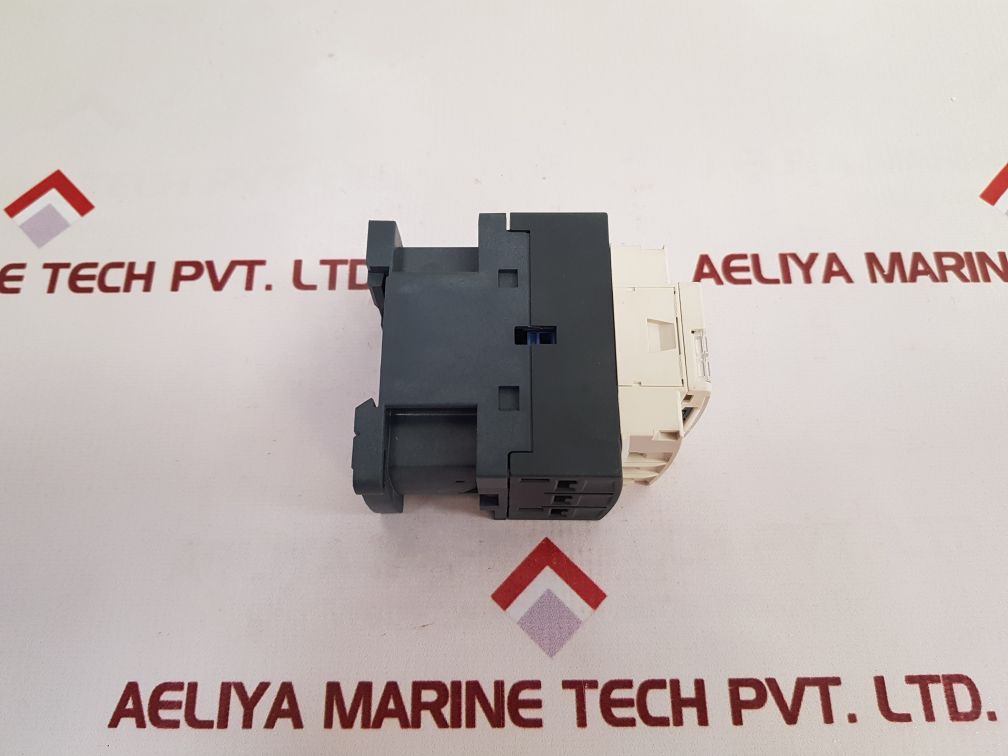 Schneider Electric Lc1D12 Contactor Relay Lc1D12P7 New - Aeliya Marine Tech
