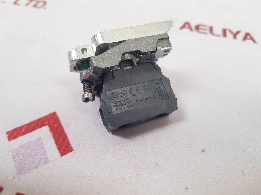 Schneider Electric Zbv-m6 Yellow Led Light Pushbutton - Aeliya Marine Tech