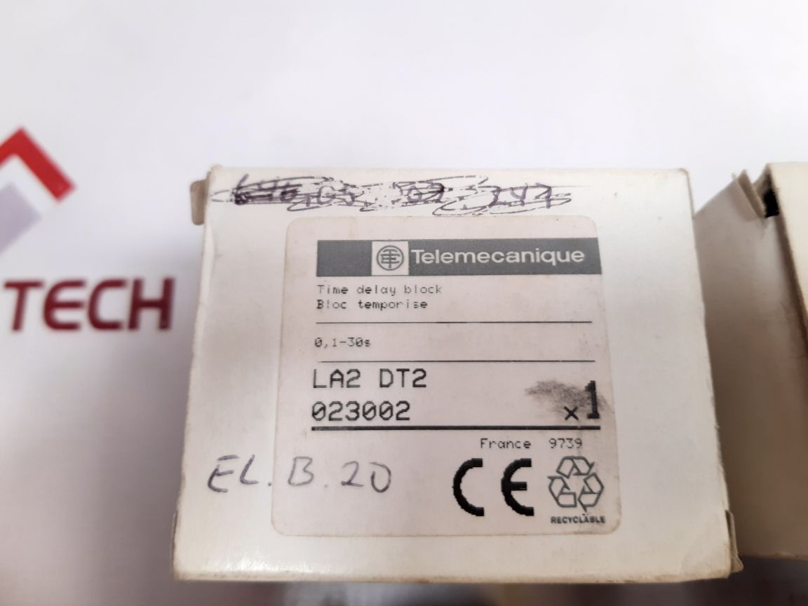 Telemecanique La2 Dt2 Time Delay Block 0,1-30S - Aeliya Marine Tech