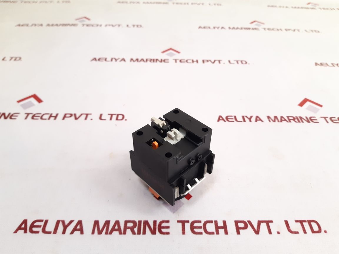 Telemecanique La2 Dt2 Time Delay Block 0,1-30S - Aeliya Marine Tech