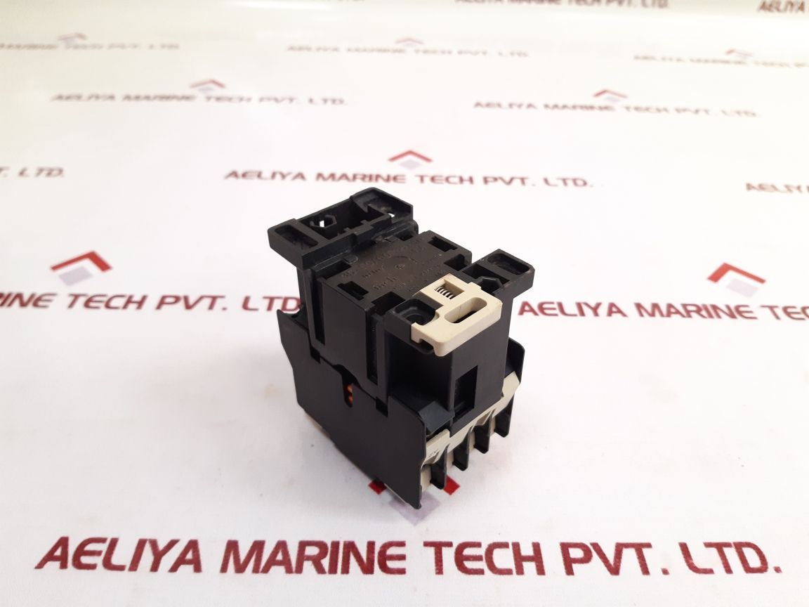 Telemecanique Ca2 Dn31 Auxiliary Contactor Relay New - Aeliya Marine Tech