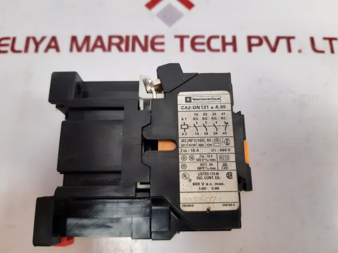 Telemecanique Ca2-dn131.A65 Contactor 220V 50Hz 220-240V 60Hz - Aeliya Marine Tech