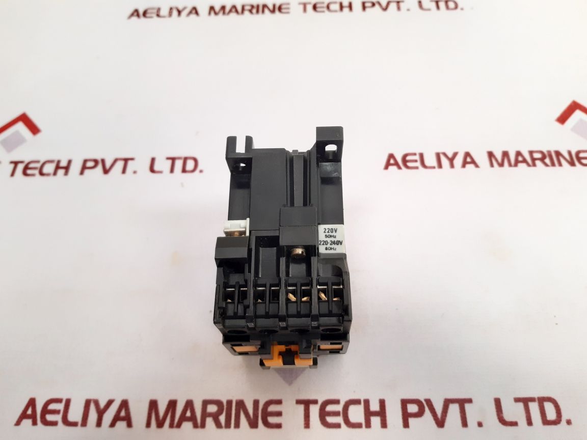Telemecanique Ca2-dn131.A65 Contactor 220V 50Hz 220-240V 60Hz - Aeliya Marine Tech