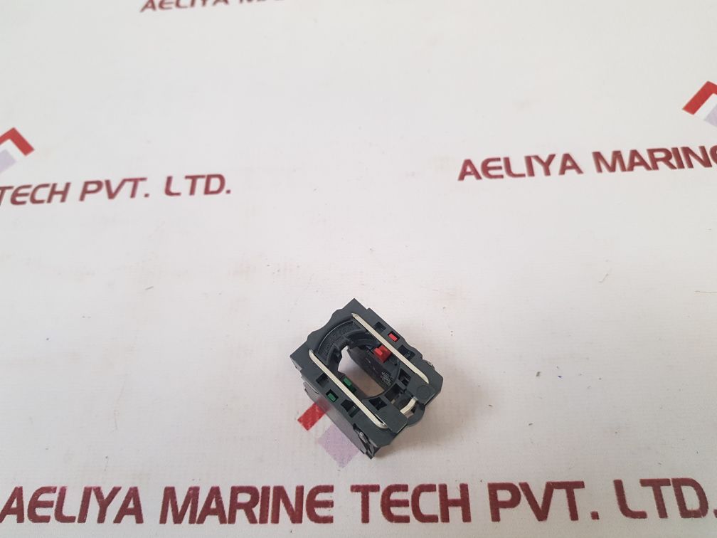Telemecanique Zbe-101 Red Illuminated Push Button Switch