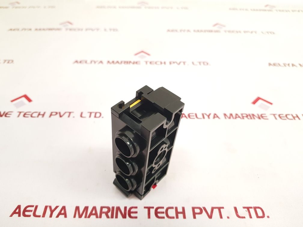 Rexroth 898 500 392 2 Thru Station Manifold - Aeliya Marine Tech