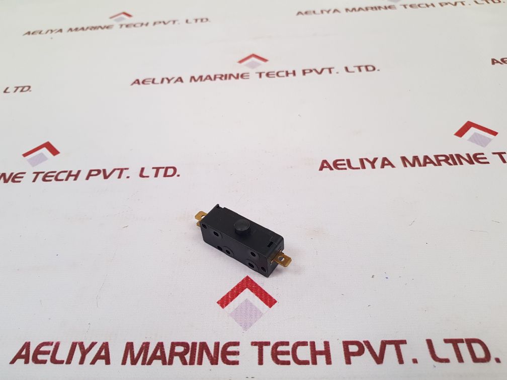 Crouzet F 83152 Micro Switch - Aeliya Marine Tech