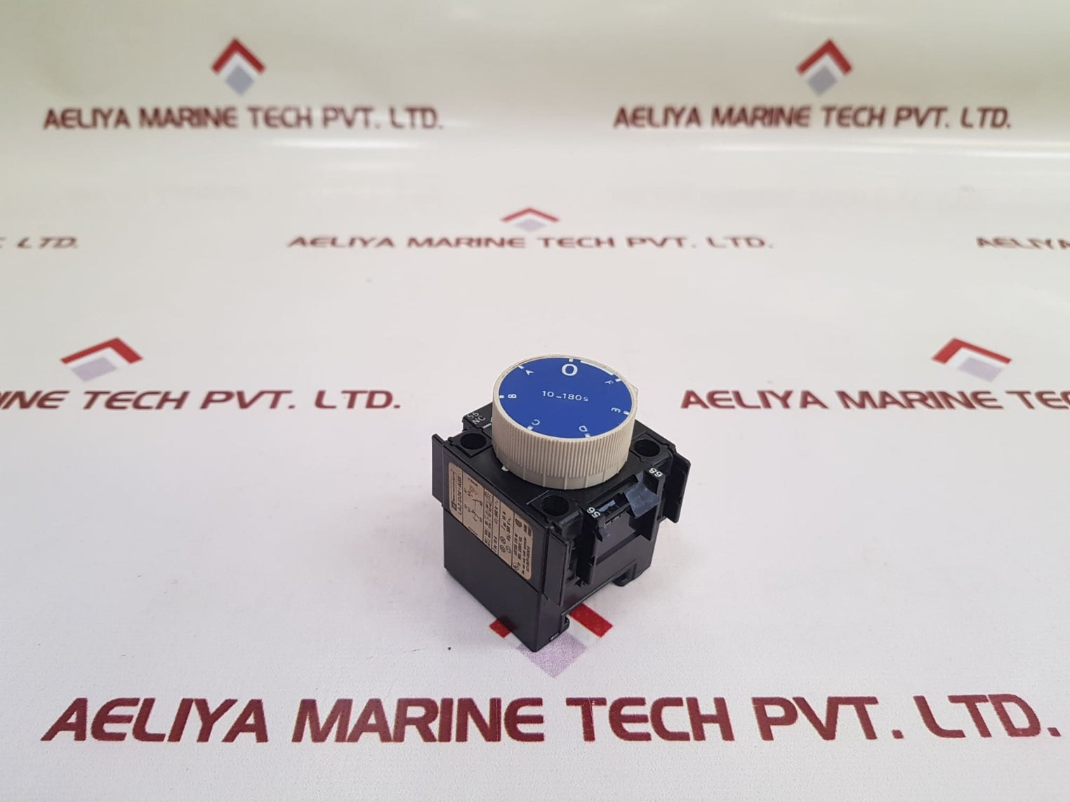Telemecanique La2-d24.A65 Time Delay Block Used - Aeliya Marine Tech