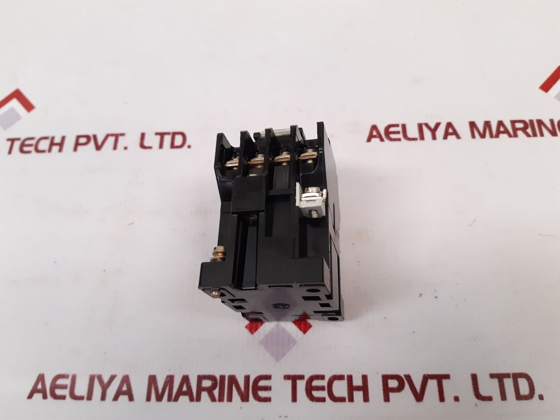 Telemecanique Ca2-dn122 Contactor 220V 50Hz 220-240V 60Hz - Aeliya Marine Tech