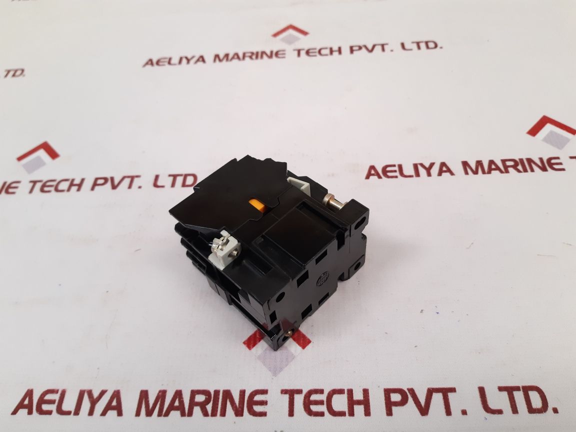 Telemecanique Ca2-dn122 Contactor 220V 50Hz 220-240V 60Hz - Aeliya Marine Tech