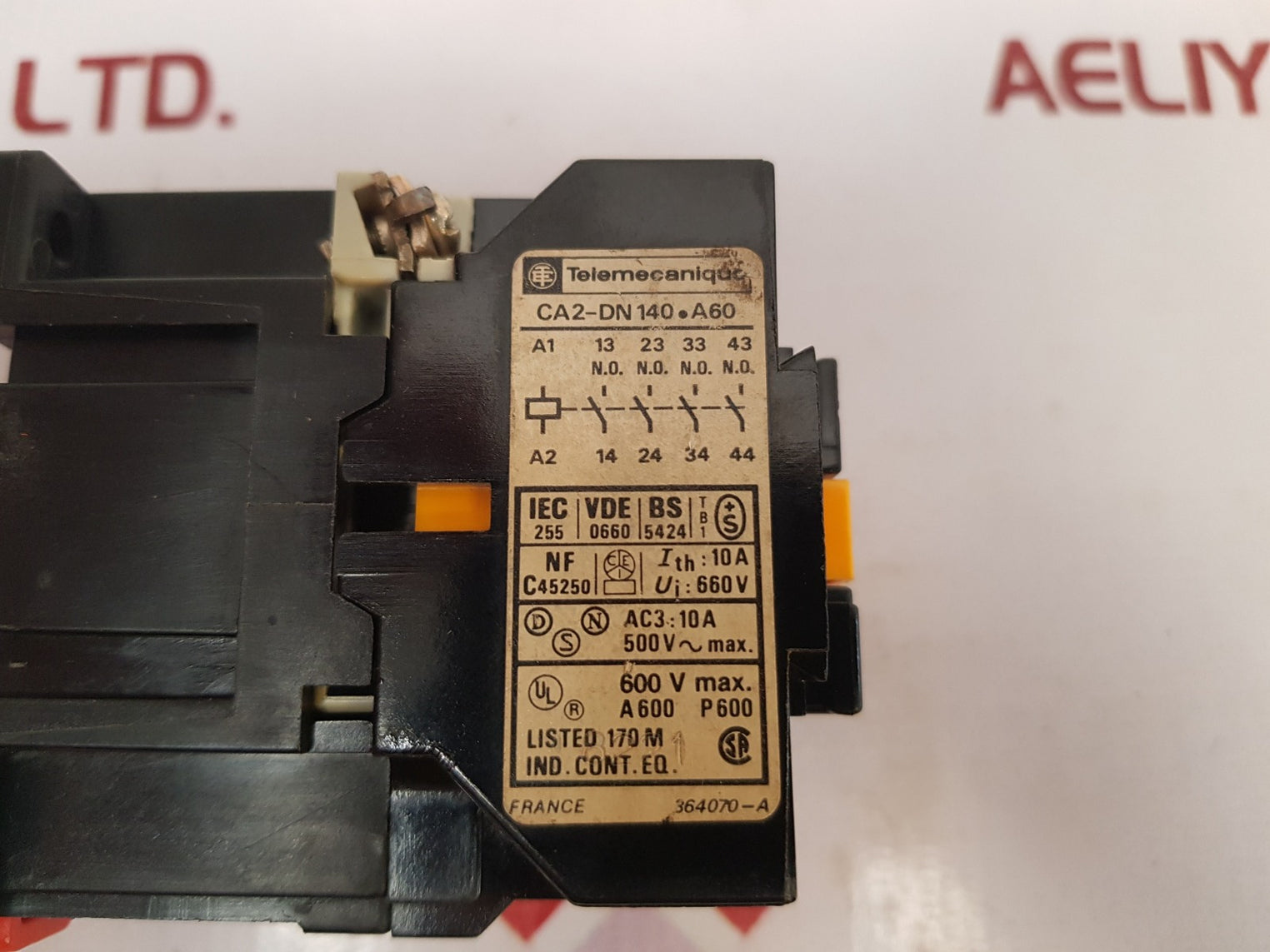 Telemecanique Ca2-dn 140.A60 Contactor Relay - Aeliya Marine Tech