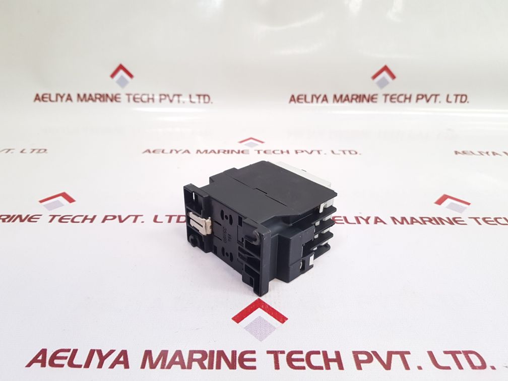 Siemens 3tf31 10-0a Contactor 3tf31 10e - Aeliya Marine Tech