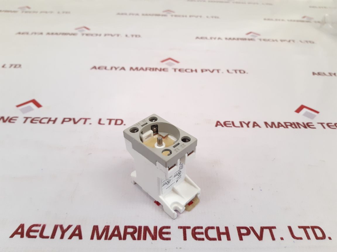 Cooper crouse-hinds ghg4171101r0003 push button New - Aeliya Marine Tech