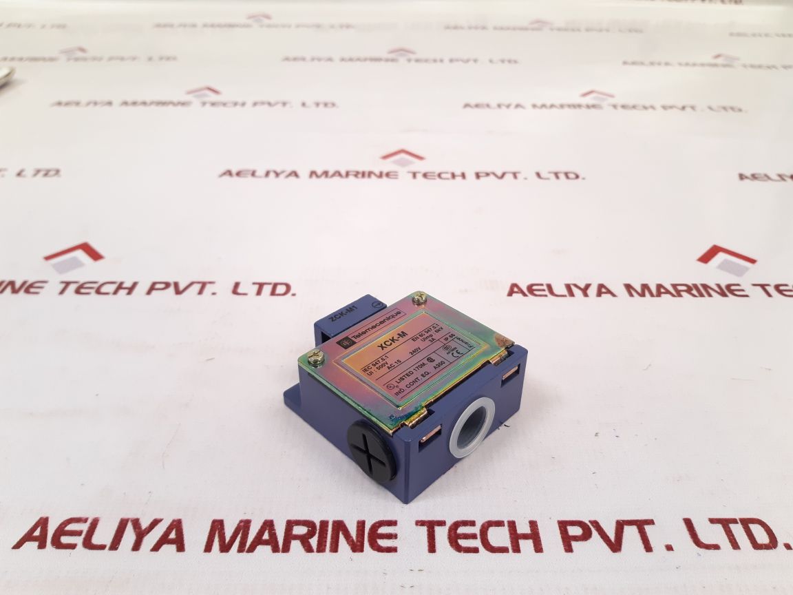 Telemecanique Xck M102H29 Limit Switch Xck-m 500V - Aeliya Marine Tech