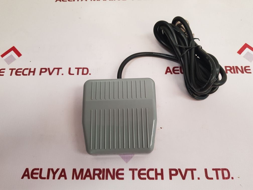 Twcht Cfs-201 Foot Switch 10A 250Vac - Aeliya Marine Tech