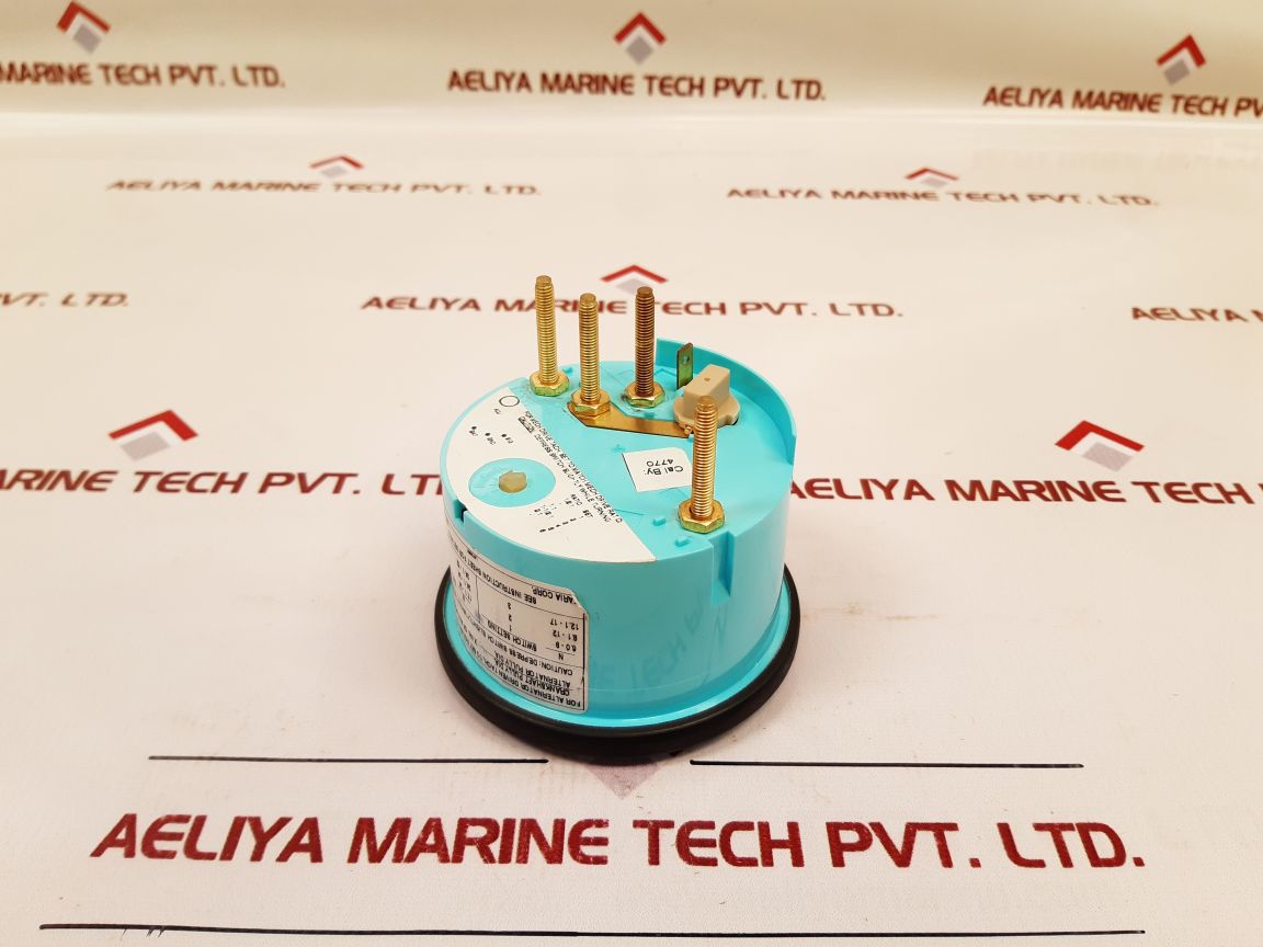 Faria td9122e tachometer - Aeliya Marine Tech