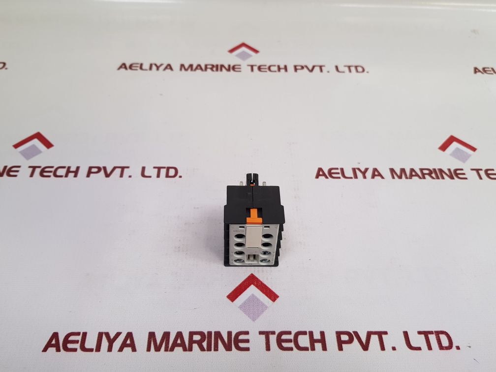 Siemens 3Tx4411-2A Auxiliary Contact Block New - Aeliya Marine Tech