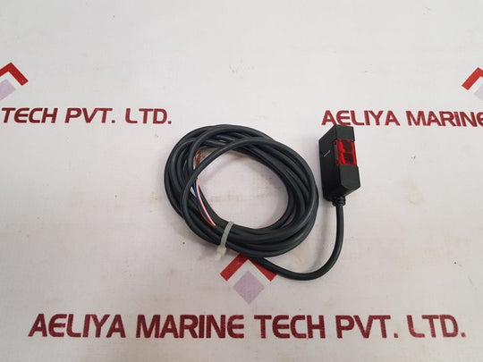 Omron E3S-at71-l Photoelectric Switch
