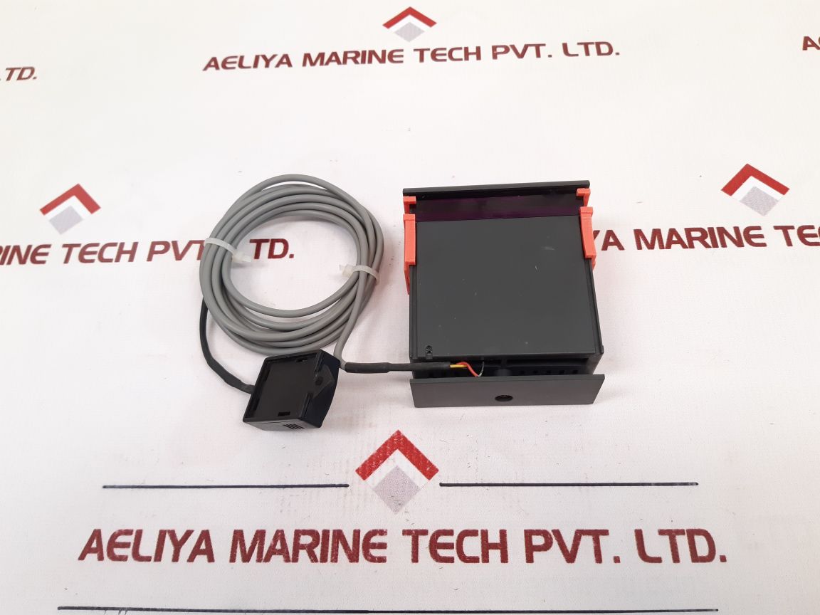 Dhc-100+ Humidity Controllers - Aeliya Marine Tech