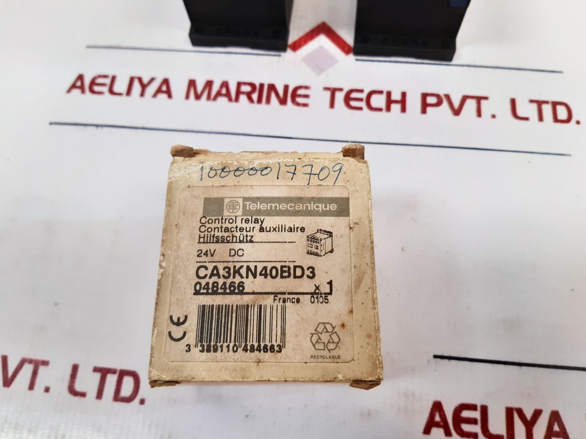 Telemecanique Ca3Kn40Bd3 Control Relay 24V Dc - Aeliya Marine Tech