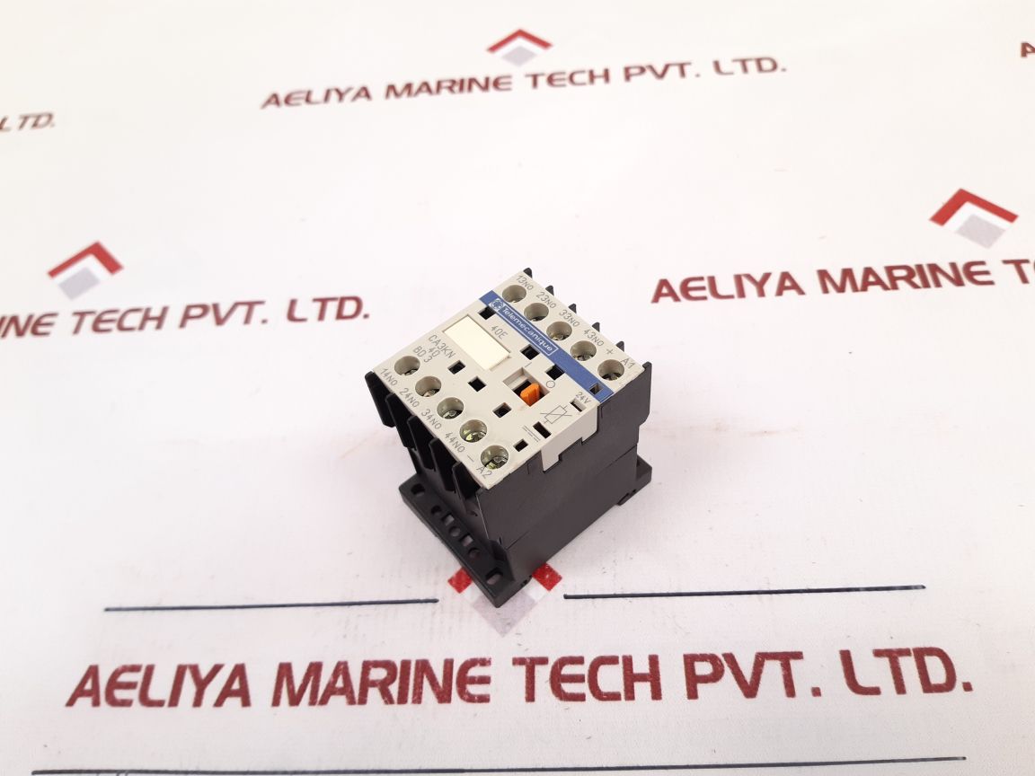 Telemecanique Ca3Kn40Bd3 Control Relay 24V Dc - Aeliya Marine Tech