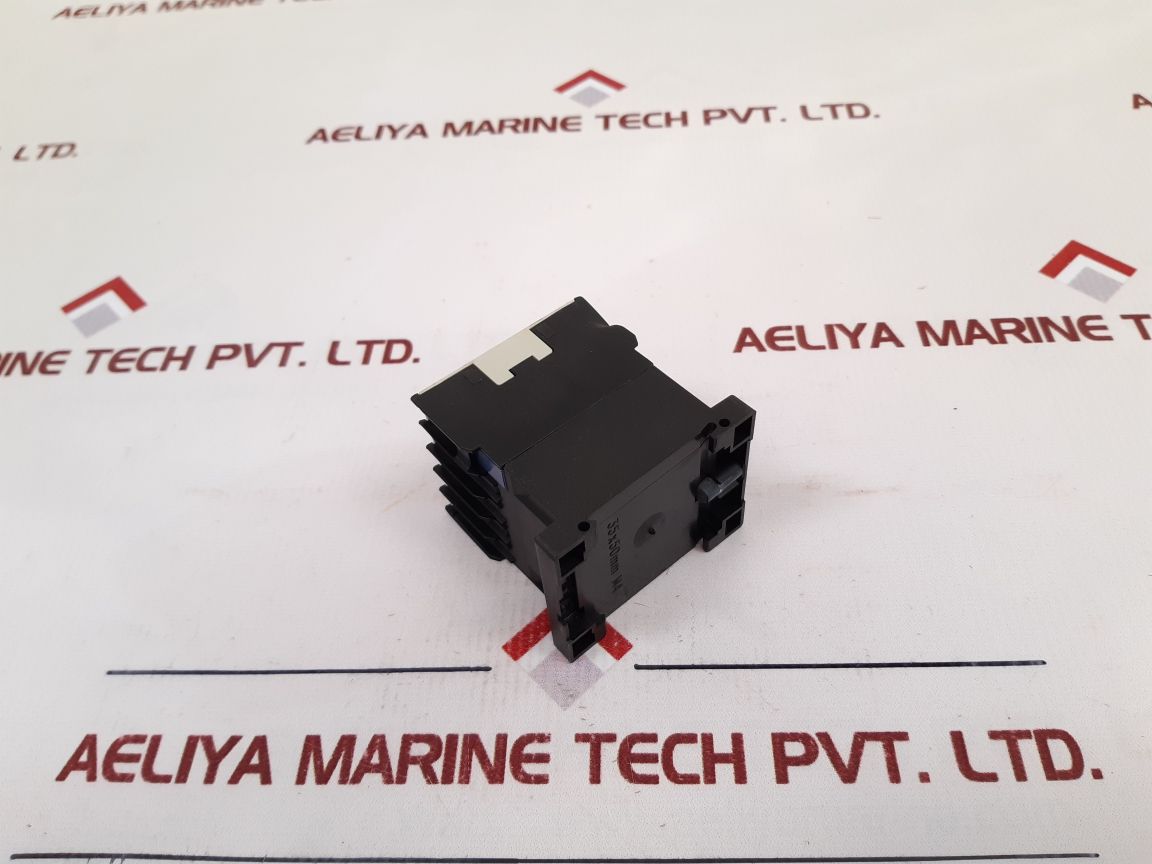 Telemecanique Ca3Kn40Bd3 Control Relay 24V Dc new - Aeliya Marine Tech