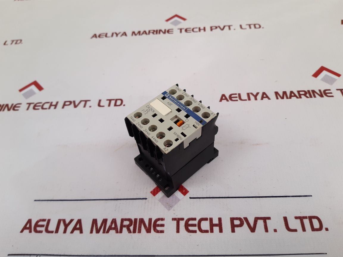 Telemecanique Ca3Kn40Bd3 Control Relay 24V Dc new - Aeliya Marine Tech