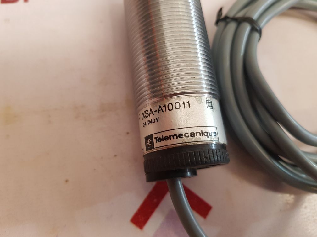 Telemecanique Xsa-a10011 Proximity Switch 24/240V - Aeliya Marine Tech