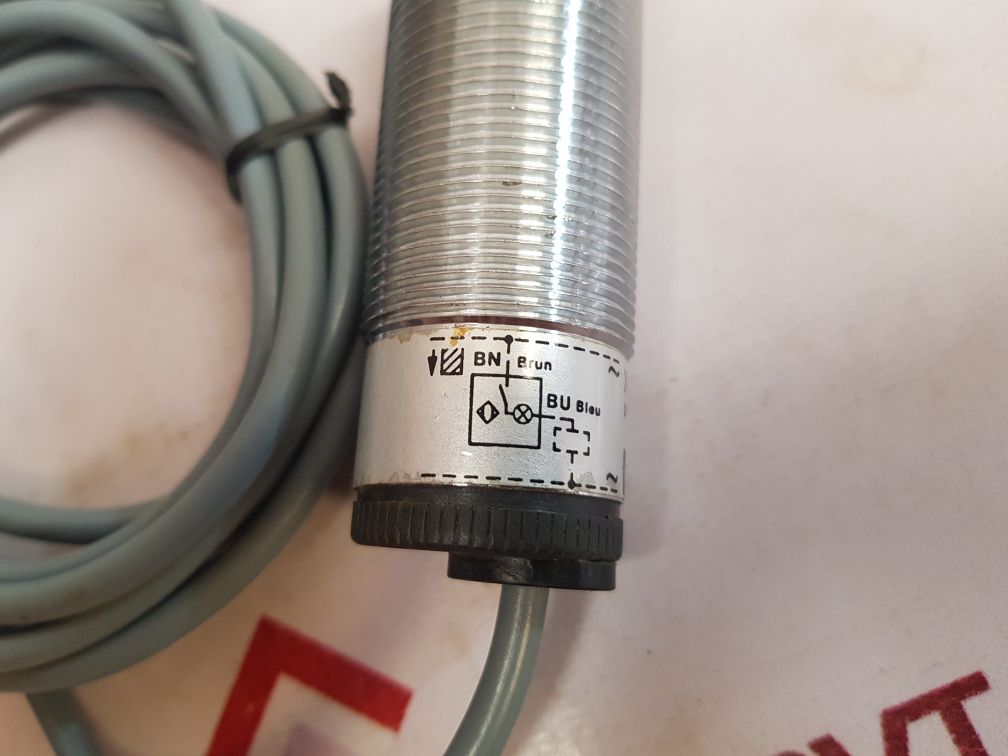 Telemecanique Xsa-a10011 Proximity Switch 24/240V - Aeliya Marine Tech