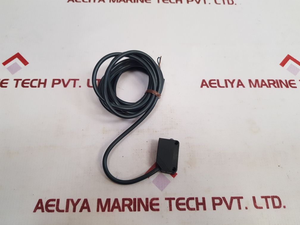 Omron E3Z-t81-d Photoelectric Switch