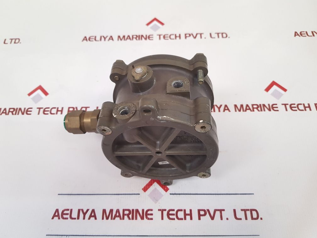 Dwyer 1950-0-2F Explosion Proof Pressure Switch Used - Aeliya Marine Tech
