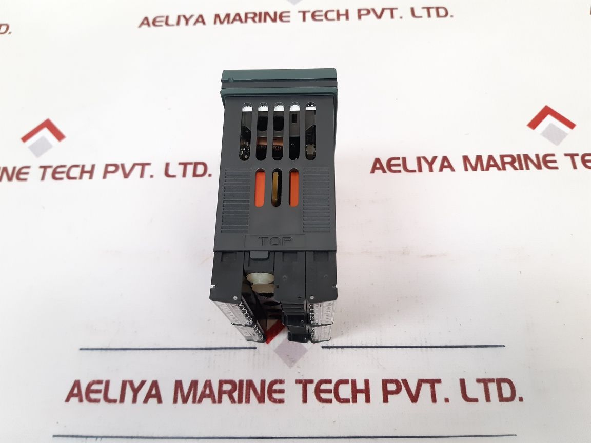 Eurotherm 32h8 temperature controller - Aeliya Marine Tech