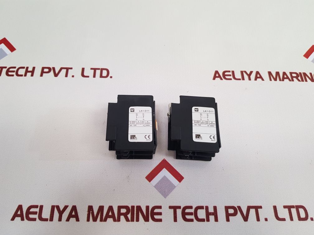 Set of 4x C&s tc la1 d11 auxiliary contact block