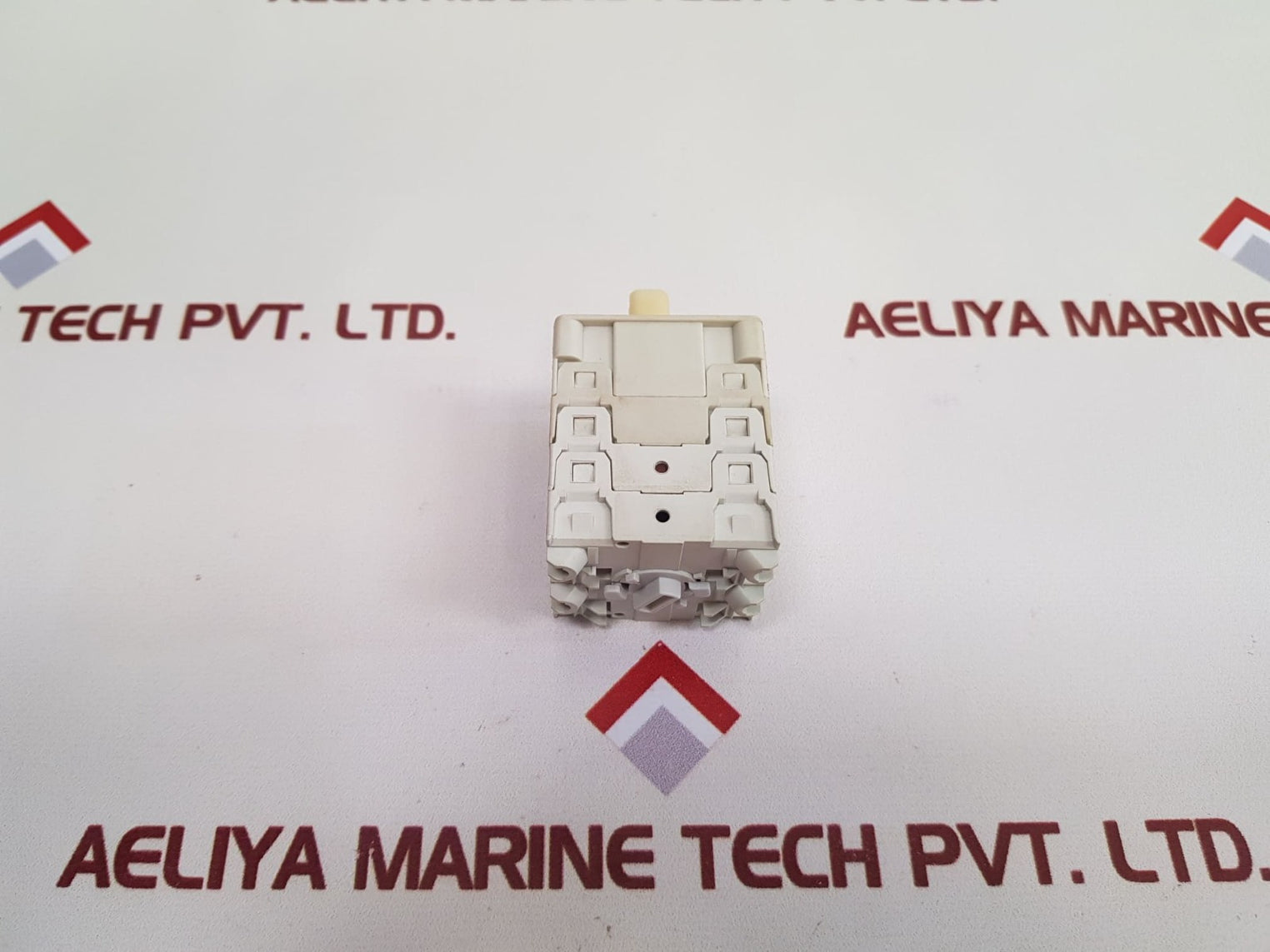 Sprecher + Schuh Le2-12 Rotary Cam Switch - Aeliya Marine Tech