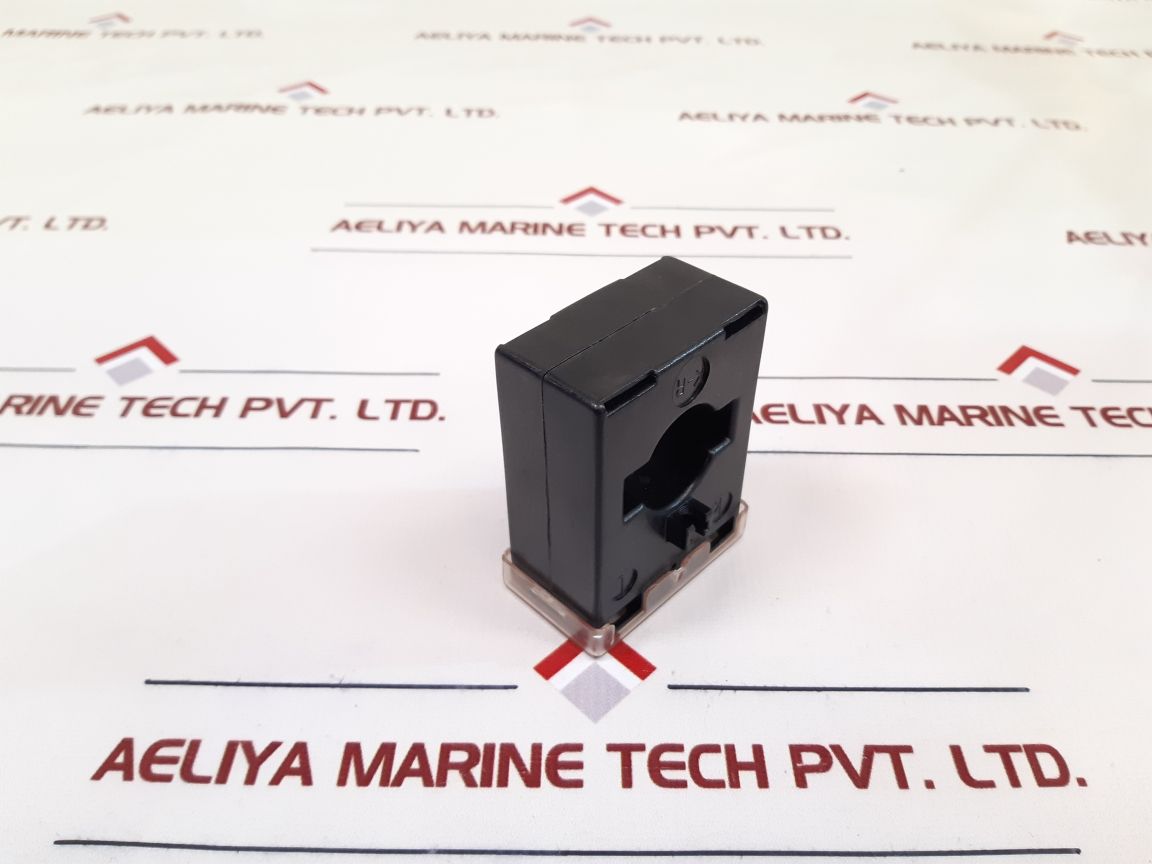 Crompton Pe-401-750/5A Current Transformer Ratio-750/5A