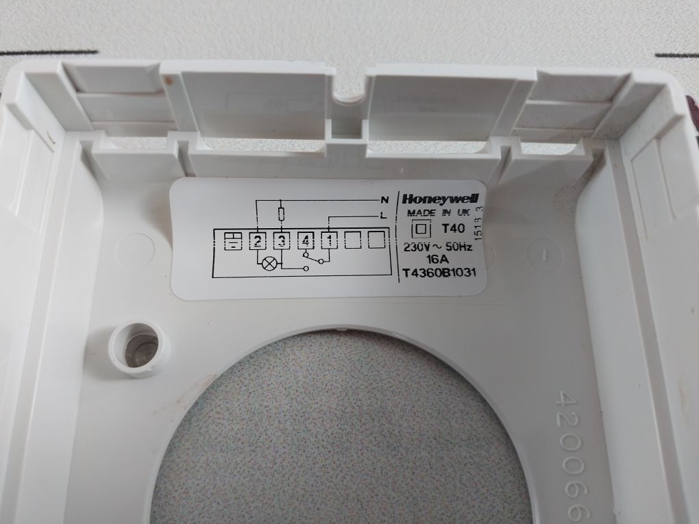 Honeywell T4360B1031 Room Thermostat T4360
