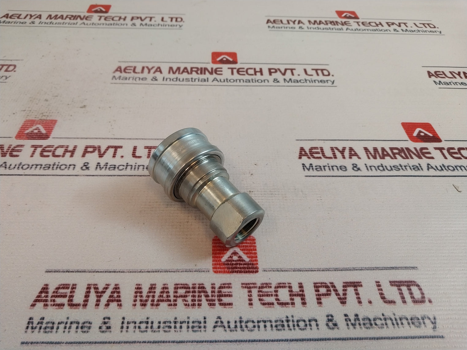 Lot of 2X Eaton Hansen Series 4 Hydraulic Couplings Quick Disconnect 55908-8-8S