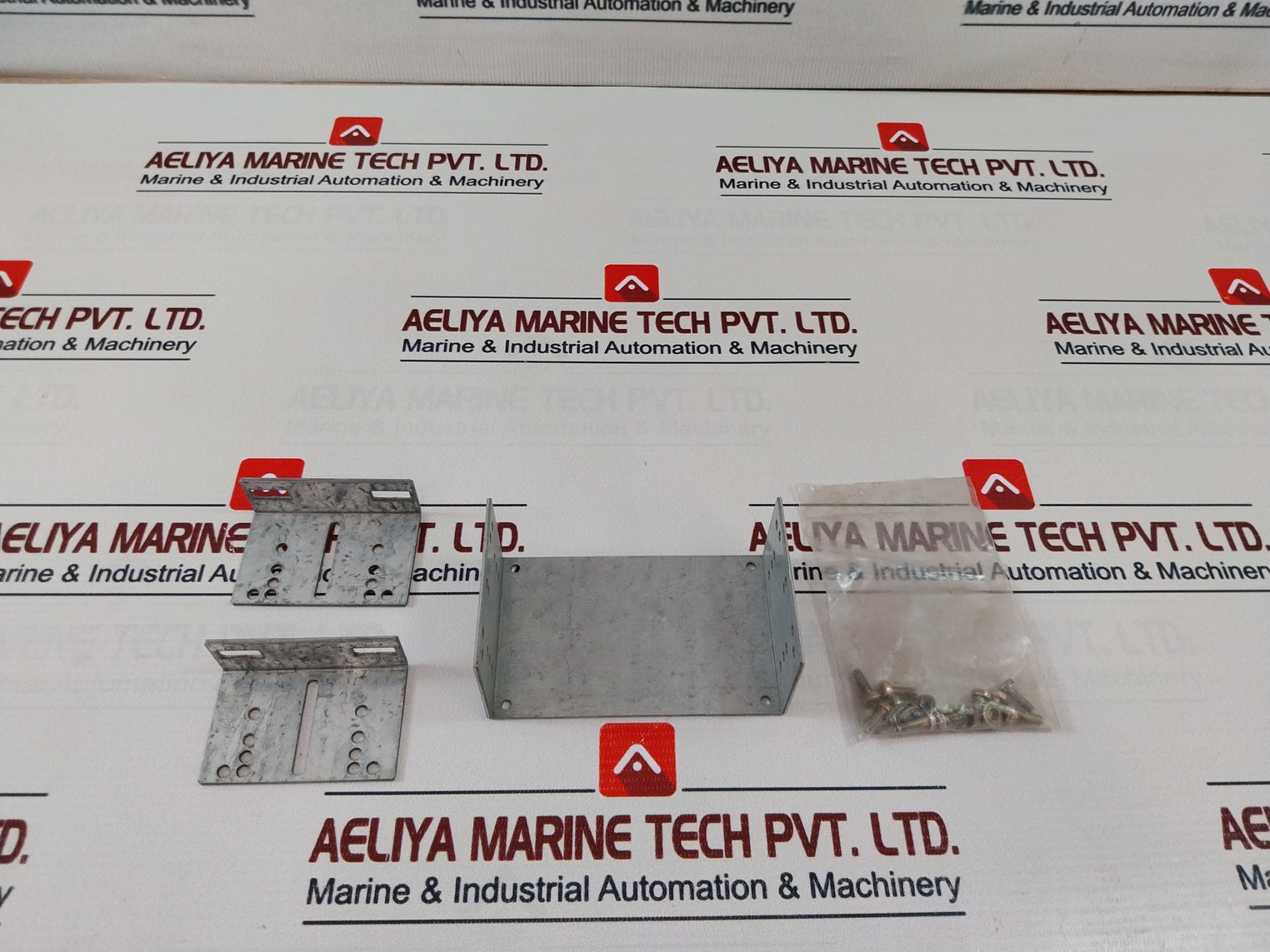 Telemecanique Square D La7F901 Mounting Plate 056605