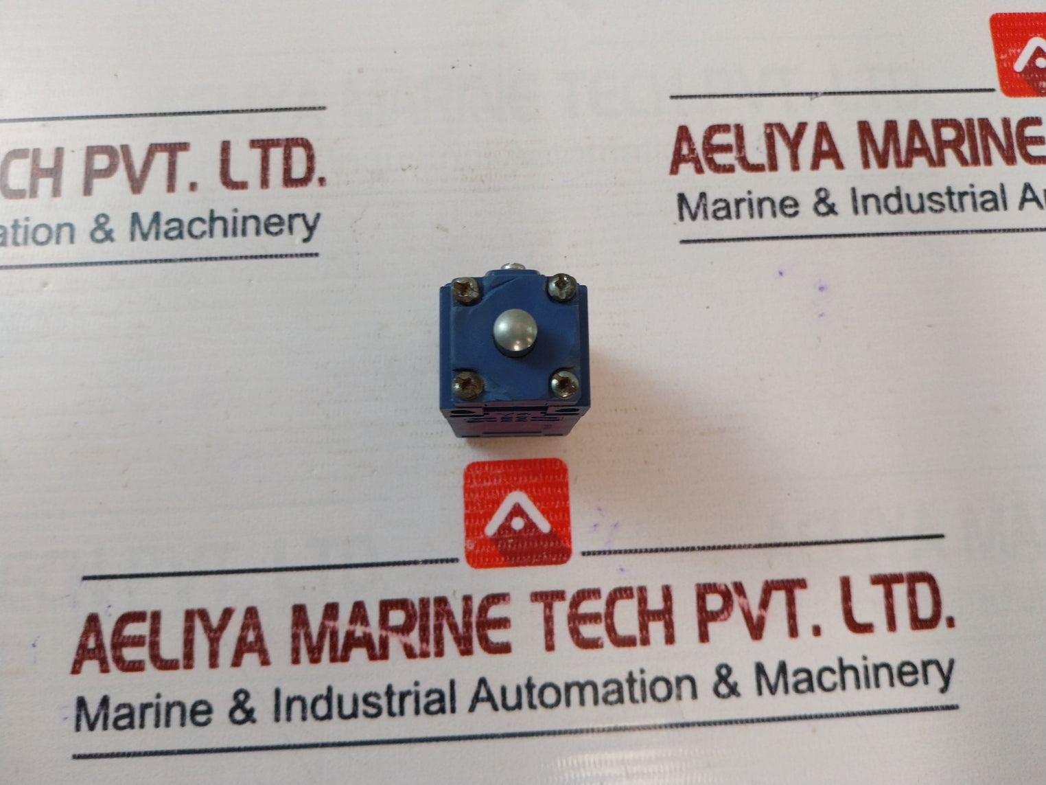 Telemecanique XCKN2110P20 Osiswitch Limit Switch 500V 10A