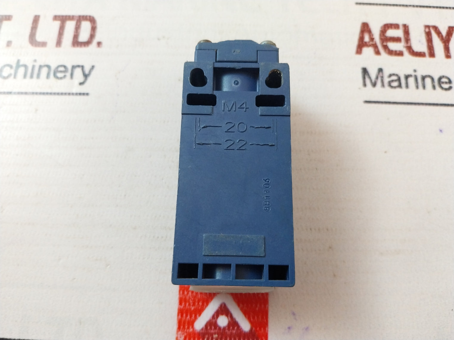 Telemecanique XCKN2110P20 Osiswitch Limit Switch 500V 10A