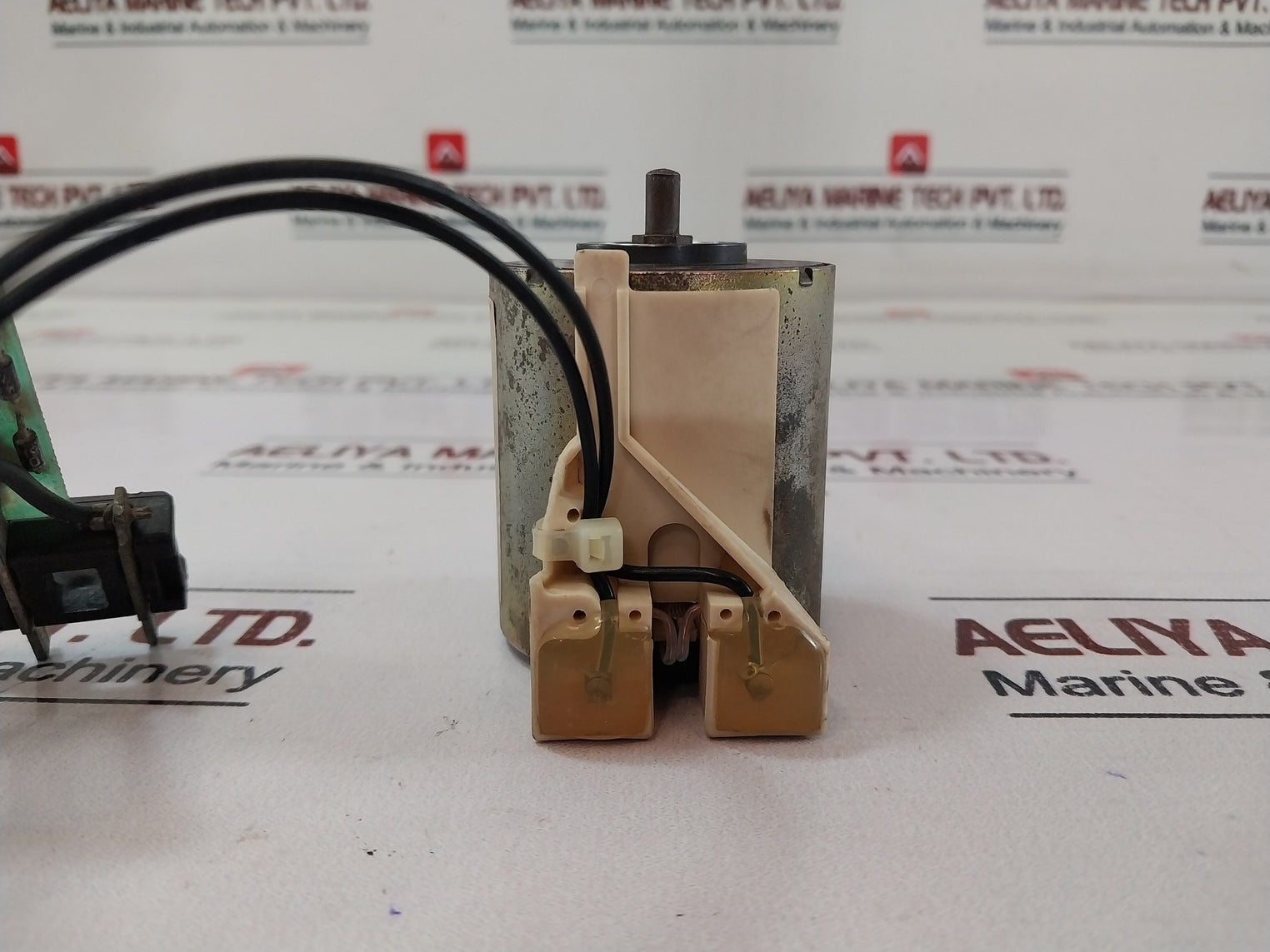 Merlin Gerin 685.650 Mp Circuit Breaker Accessory 24 V Dc