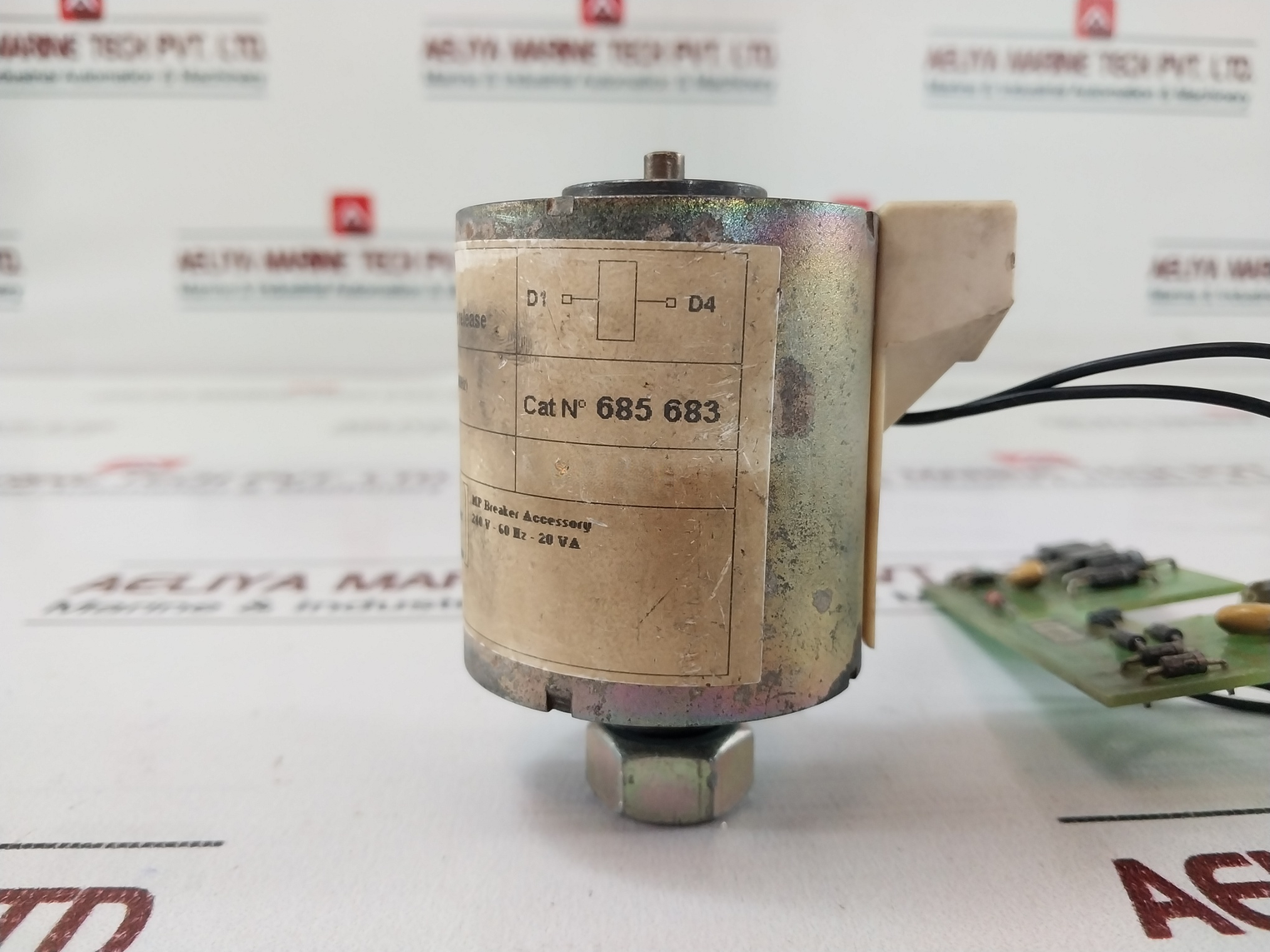 Merlin Gerin 685 683 Mp Circuit Breaker Accessory 200/220 V Dc