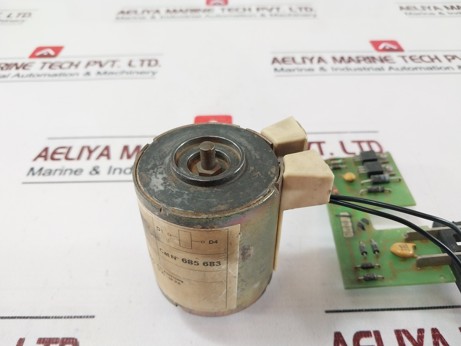 Merlin Gerin 685 683 Mp Circuit Breaker Accessory 200/220 V Dc