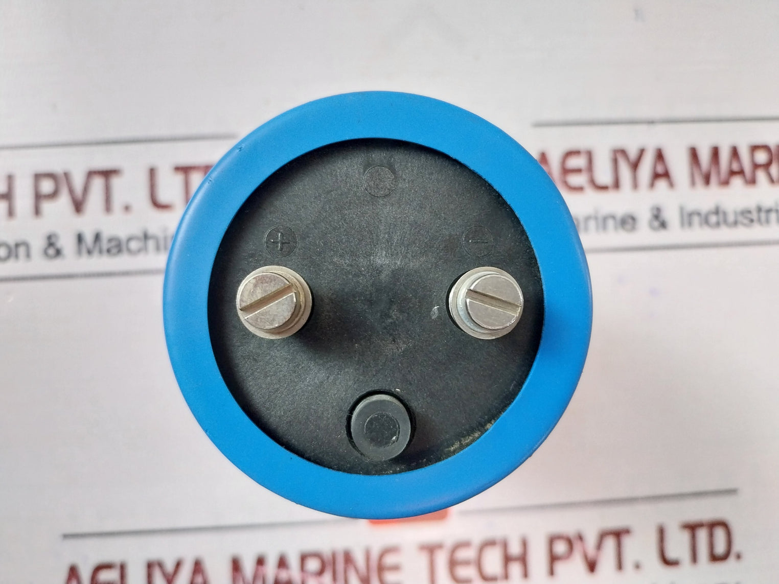 33000µf (-10+50%) Aluminium Electrolytic Capacitor