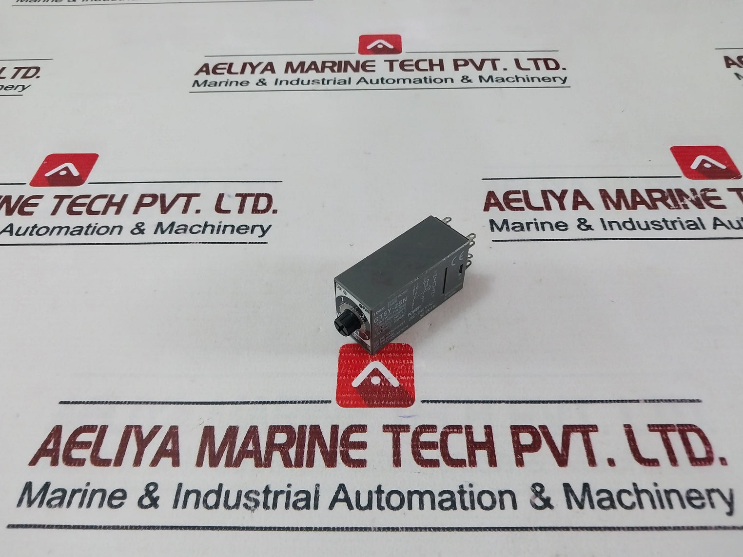 Lot Of 2X Idec Gt5Y-2Sn Electronic Timer 200-240 Vac