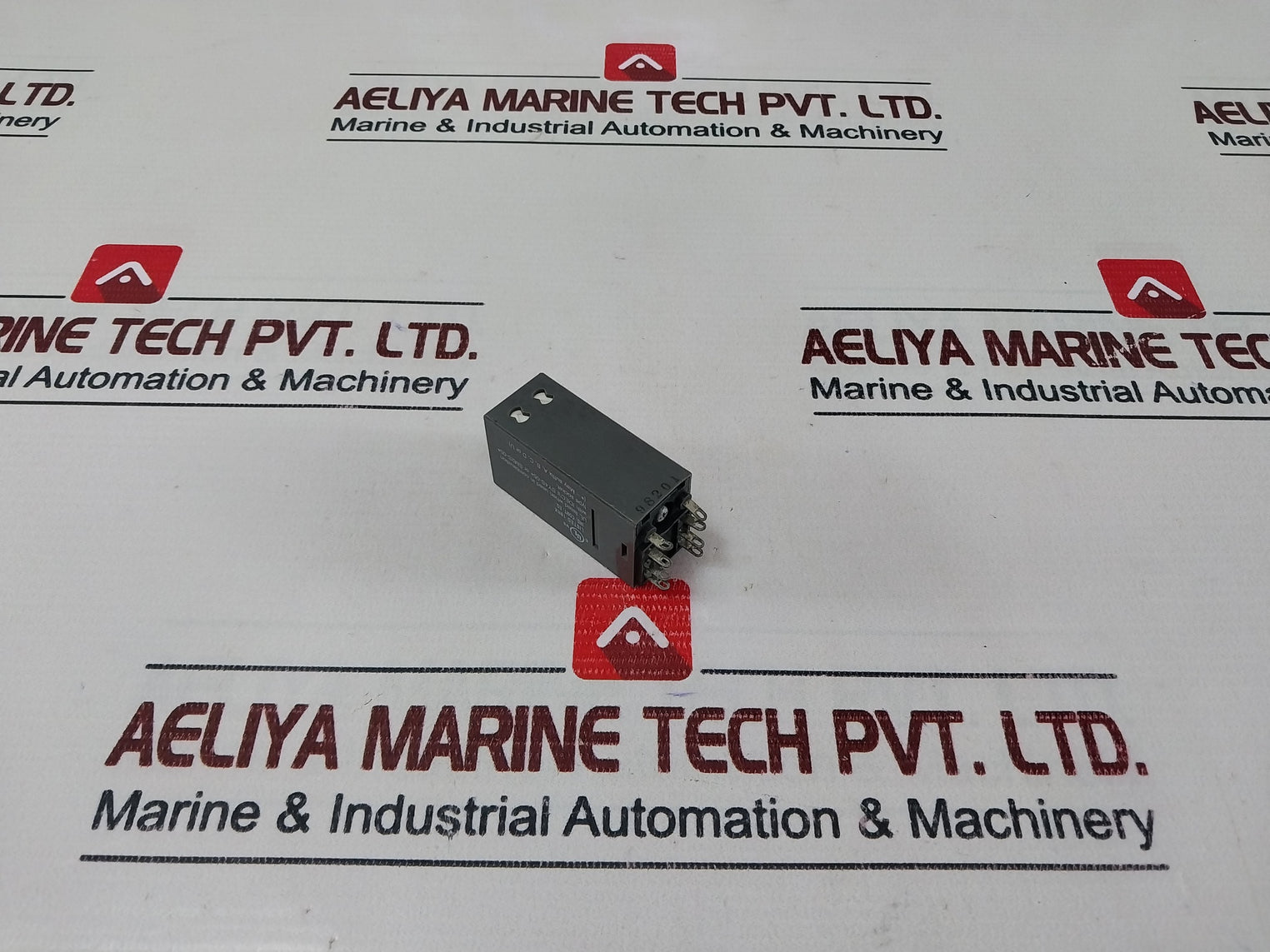 Lot Of 2X Idec Gt5Y-2Sn Electronic Timer 200-240 Vac