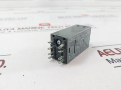 Lot Of 2X IDEC GT5Y-2SN Electronic Timer 200-240 VAC