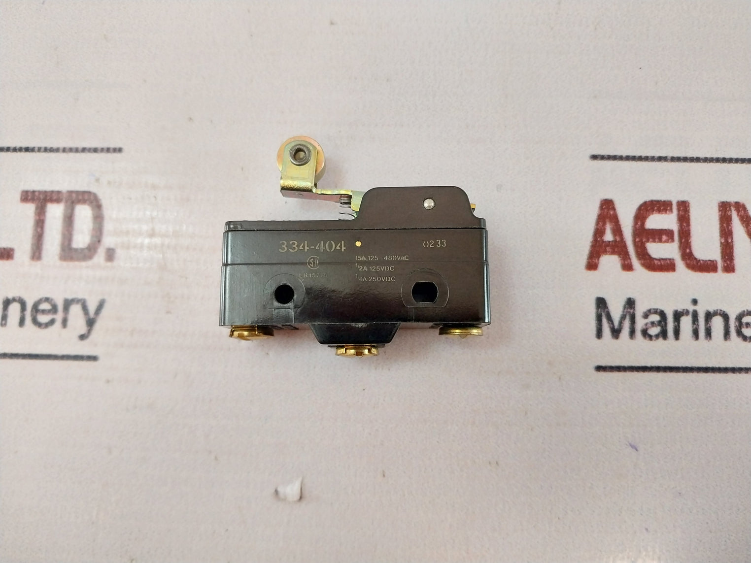 Lot Of 5X 334-404 A Short Roller Micro Switch