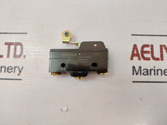 Lot Of 5X 334-404 A Short Roller Micro Switch