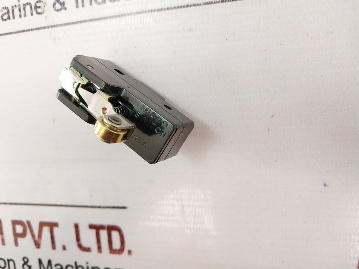 Lot Of 5X 334-404 A Short Roller Micro Switch